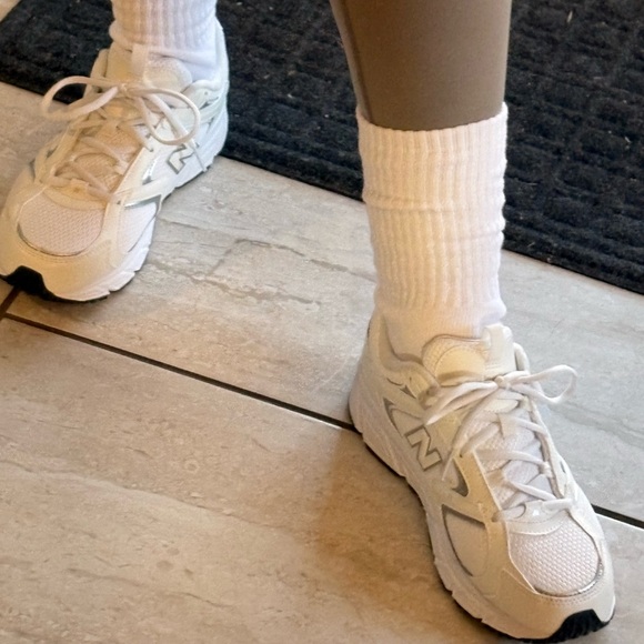 New Balance White Sneakers - Picture 4 of 5